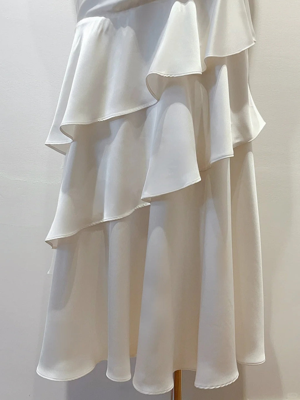 Elegant Mermaid Evening Dress Ruffle Satin Wedding Guest Outfit