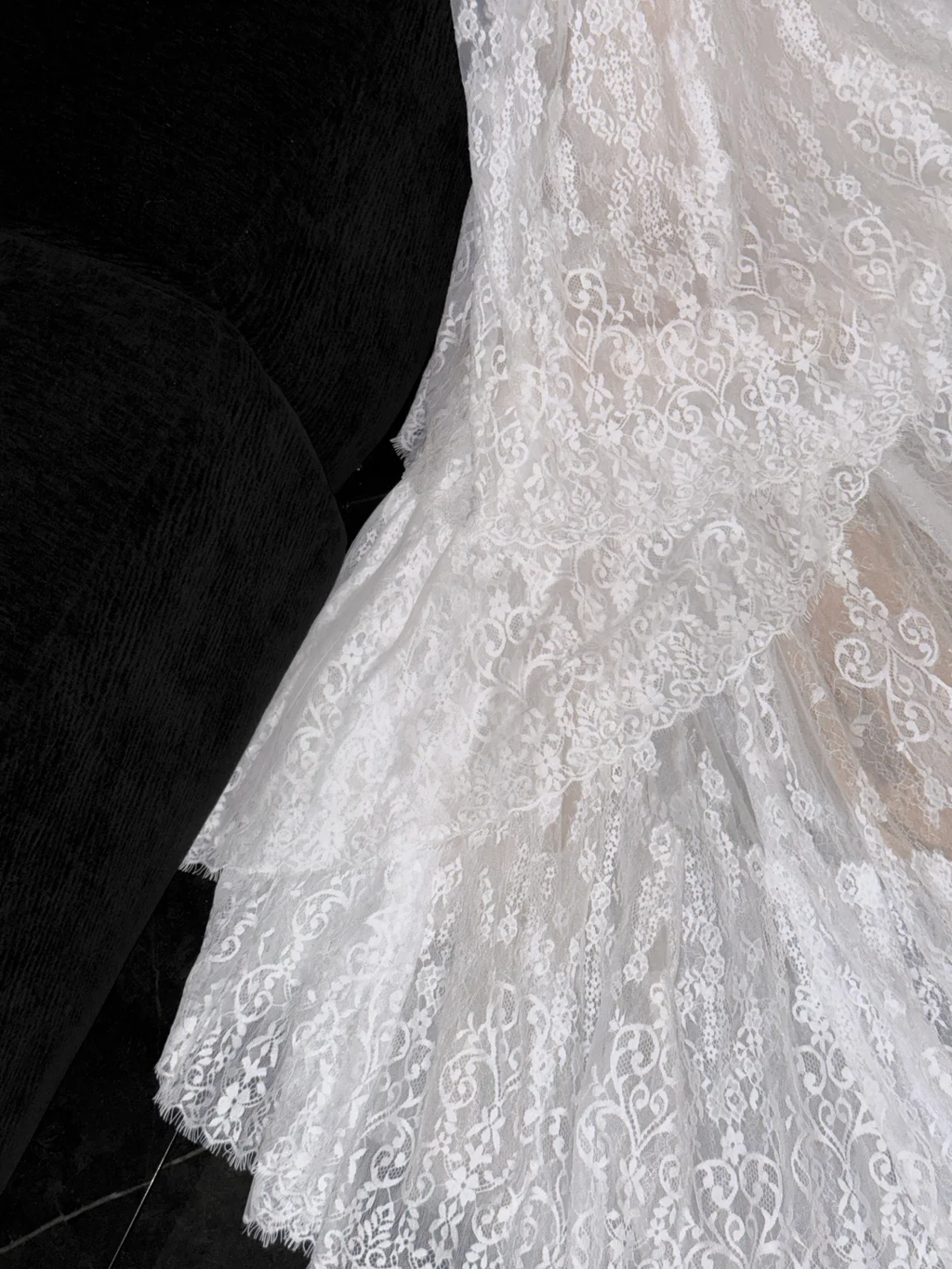 Elegant White Mermaid Off-Shoulder Lace Embroidery Long-Sleeve Wedding Dress TP5389