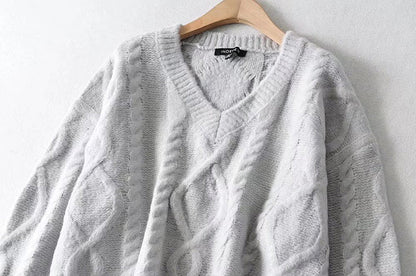 New style temperament versatile V-neck loose casual octet knitted sweater  7759