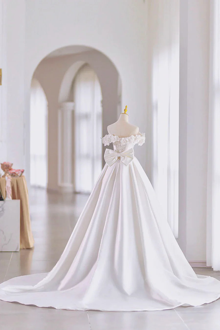 Vintage White Off-the-Shoulder Satin 3D Flower Bodice Back Bow Train Wedding Dress TP539