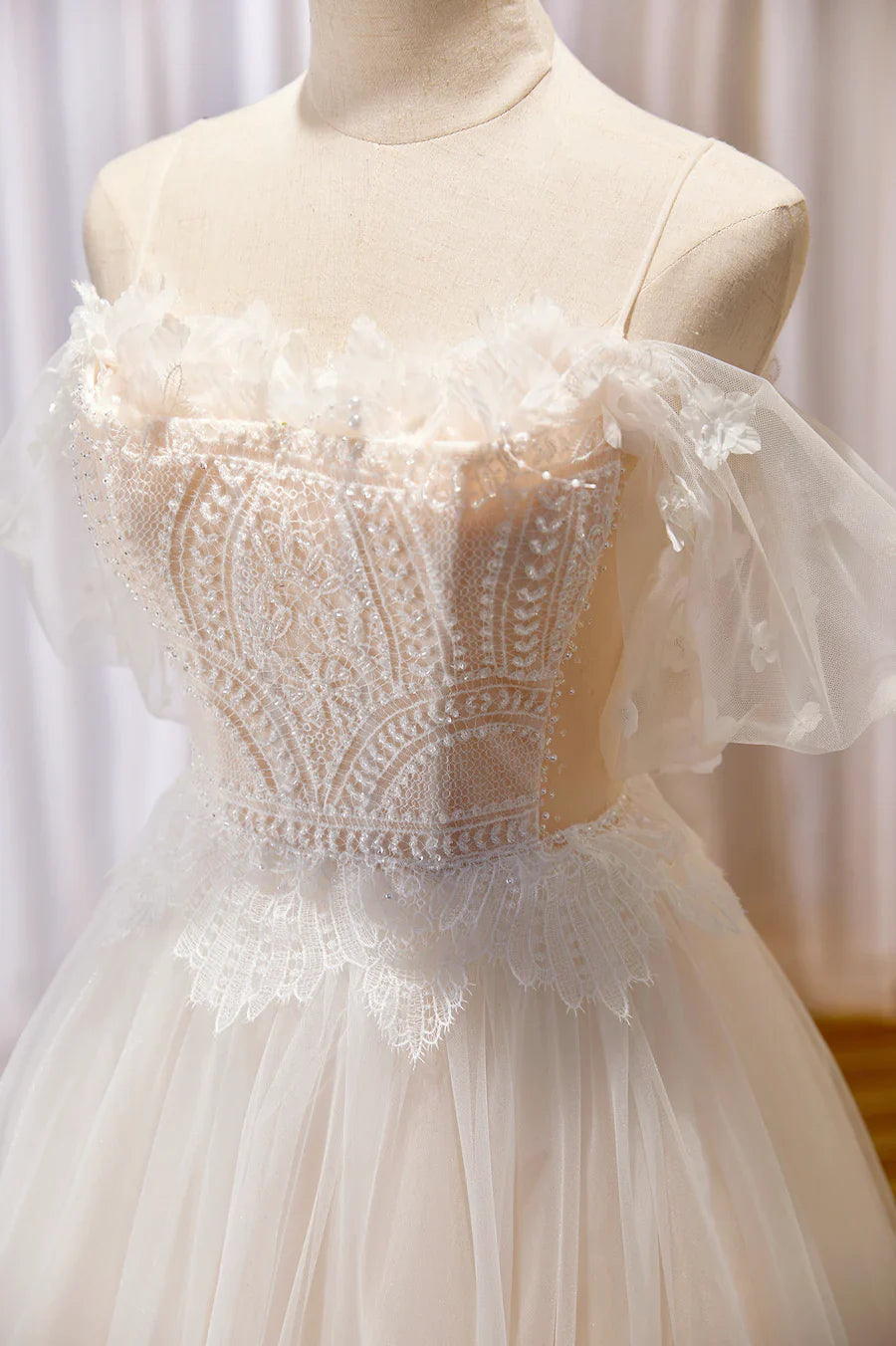 Vintage Champagne Lace Long A-line Off-the-Shoulder Wedding Dress TP948