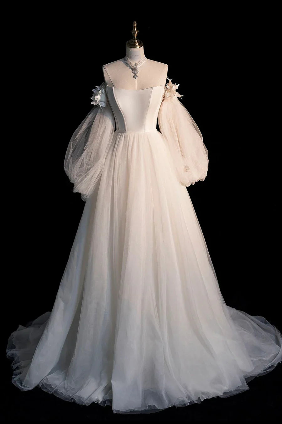 Vintage Tulle Long Sleeve Off-the-Shoulder Wedding Dress TP949