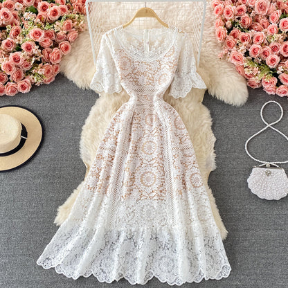 Crew neck water-soluble hollow out Lace Waist slim dress  3212