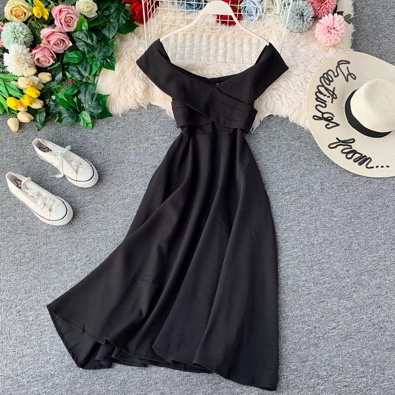 Line neck backless dress  2924