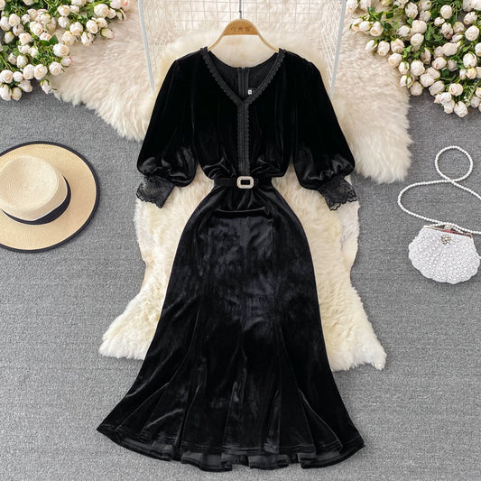 High end light luxury temperament shows thin V-neck golden velvet dress  3125