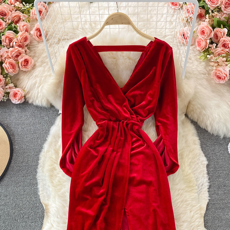 Temperament deep V-neck split buttock velvet dress  3240