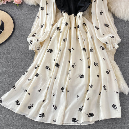 Gentle wind velvet stitched square neck dress  3253
