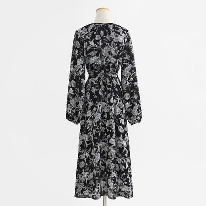 New long sleeved lady temperament black skirt retro long skirt  2335