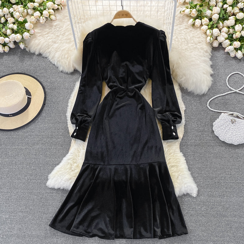 Temperament velvet fishtail buttock dress  3270