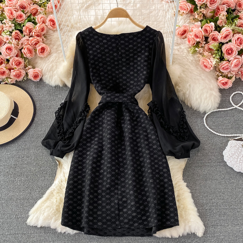 Round neck waist Ruffle Dress  2920