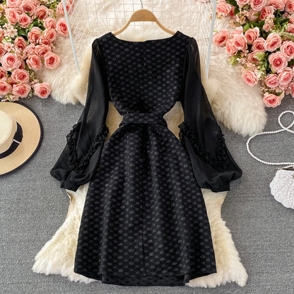 Round neck waist Ruffle Dress  2920