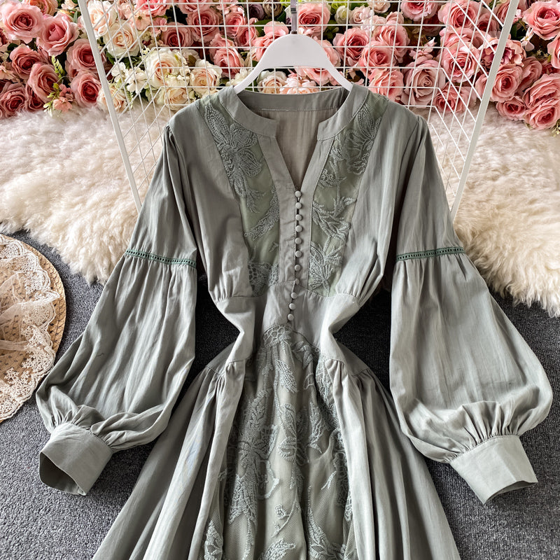 Gentle wind closing waist Lantern Sleeve V-neck dress  3183