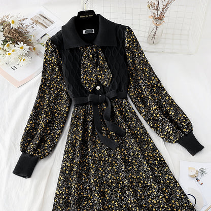 The new stitched lace up floral skirt is thin and elastic waist Corduroy Skirt  2245