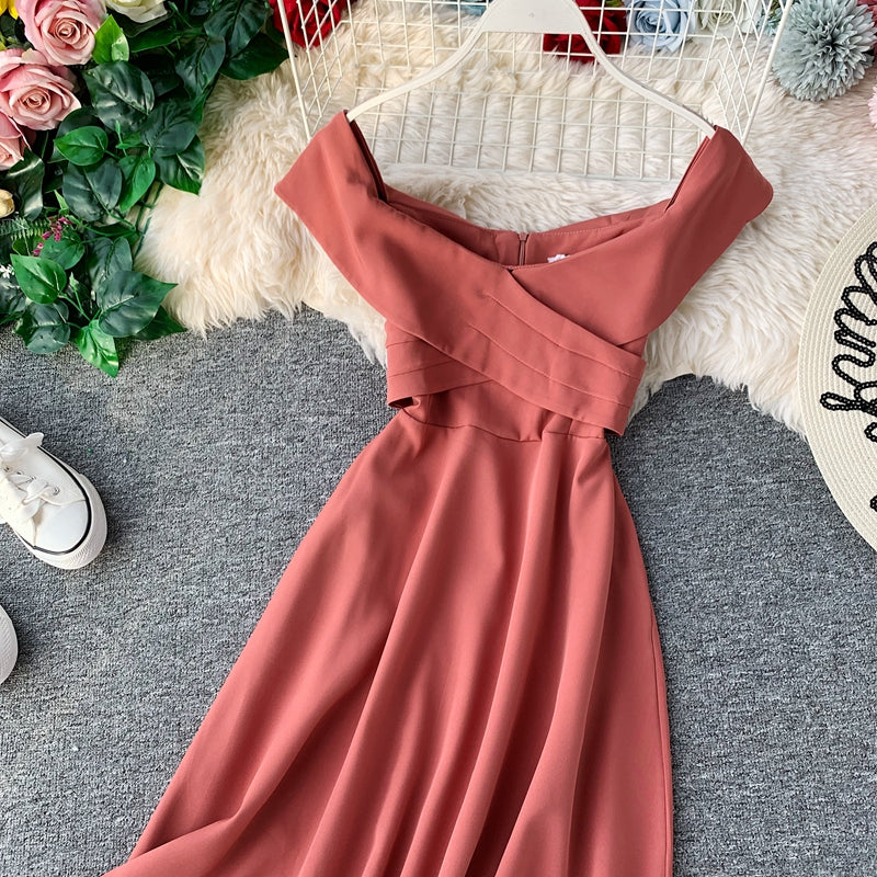 Line neck backless dress  2924