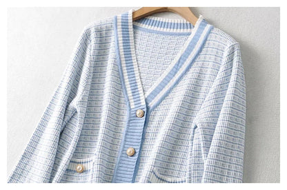 Xiaoxiangfeng V-neck pearl button loose knit cardigan coat  7460
