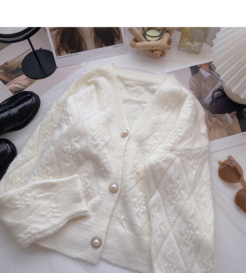 Gentle French retro pearl button V-Neck long sleeve top  6051