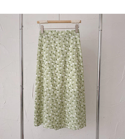 Sweet broken flowers show thin high waist A-shaped medium length skirt  5823