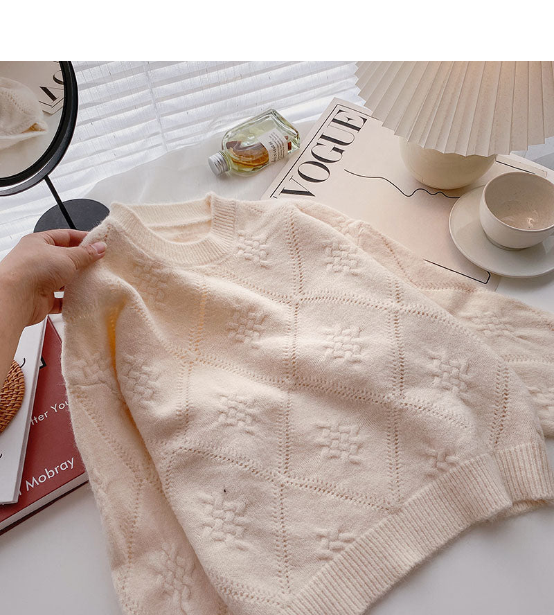 Korean long sleeve sweet foreign style loose short sweater fashion  5878