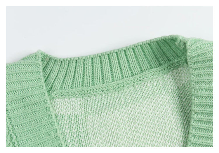 Lazy wind chessboard with sweater autumn  7403