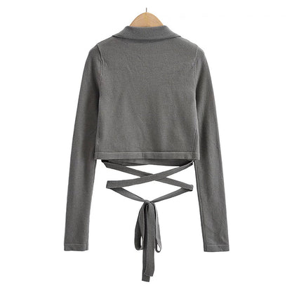Design sense: the hot girl with exposed navel wears a solid color sweater  7480