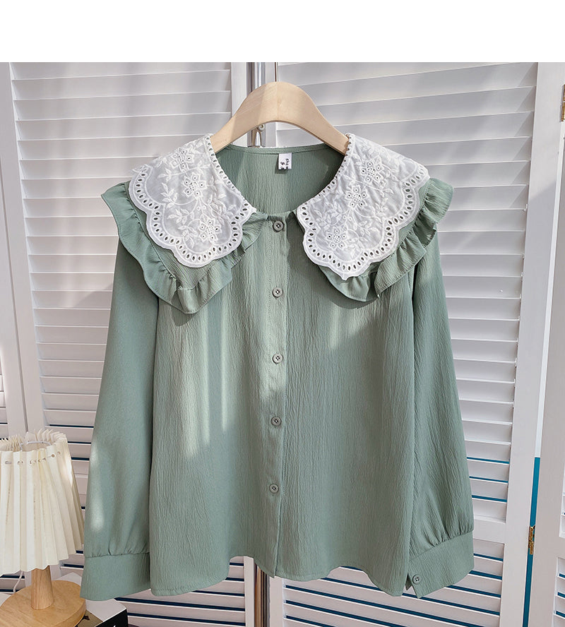 Lace doll neck Vintage age reducing shirt  6403