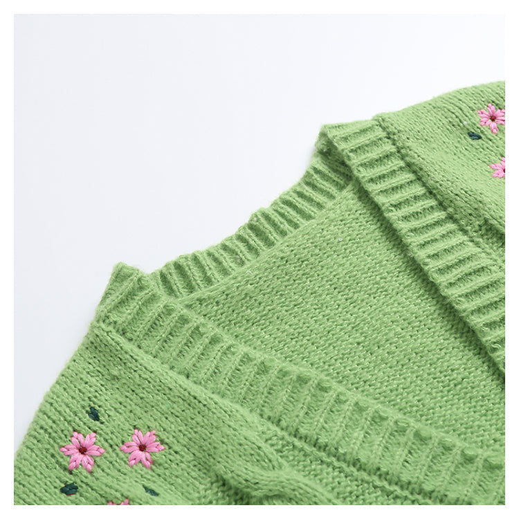 Flower embroidery V-neck short sweater cardigan  7396
