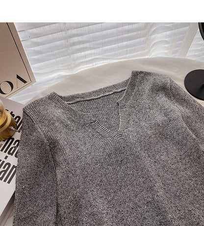 Long sleeved sweater solid V-neck top  6535