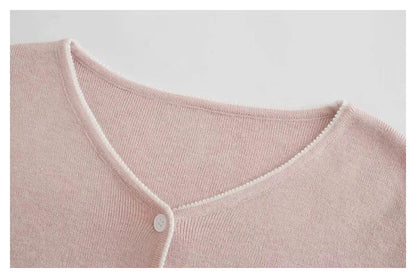 French V-neck lace contrast slim fit short knit sweater  7263