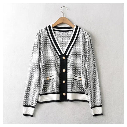 Xiaoxiangfeng V-neck pearl button loose knit cardigan coat  7460