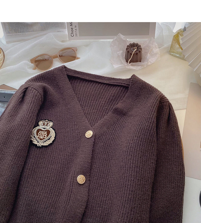 Korean college style personalized badge V-Neck long sleeve aging top  5976