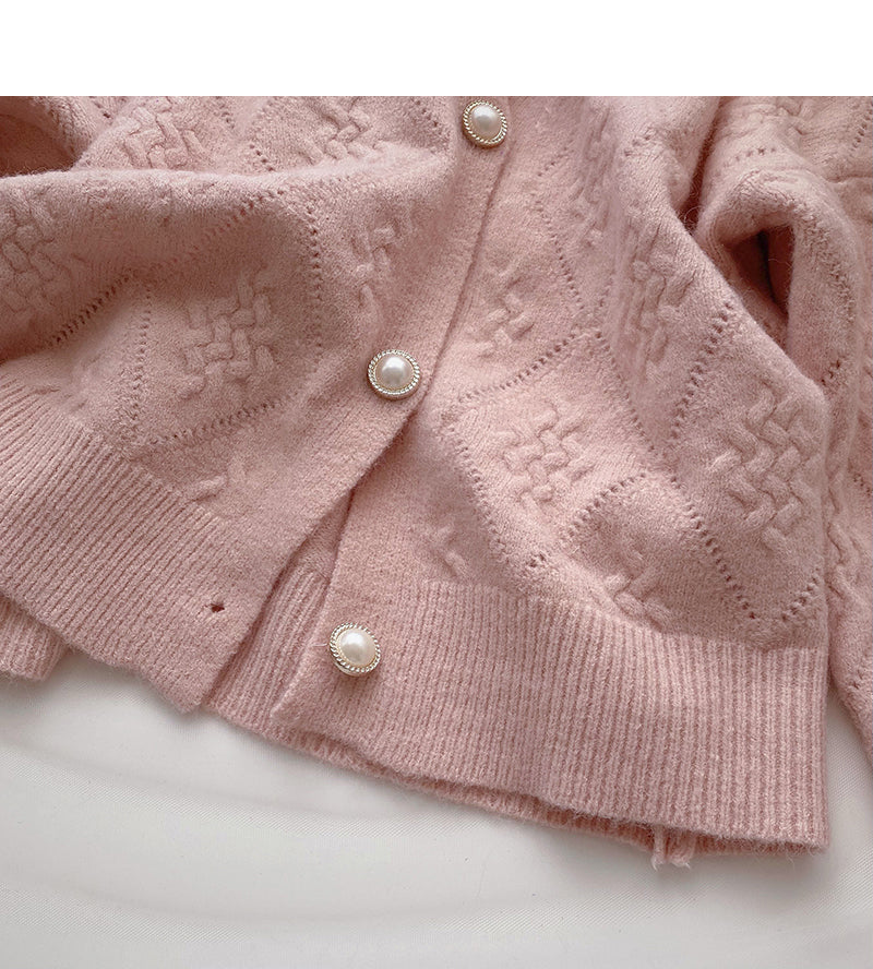 Gentle French retro pearl button V-Neck long sleeve top  6051