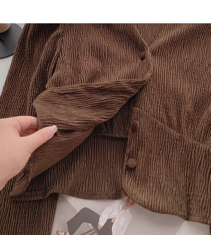 Pleated Vintage V-neck shirt shows thin Hong Kong flavor  6401