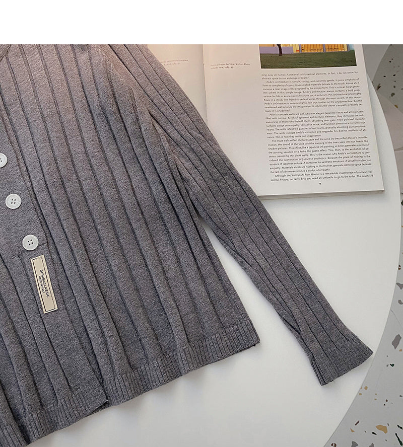 Single breasted thread solid color long sleeve sweater  6555