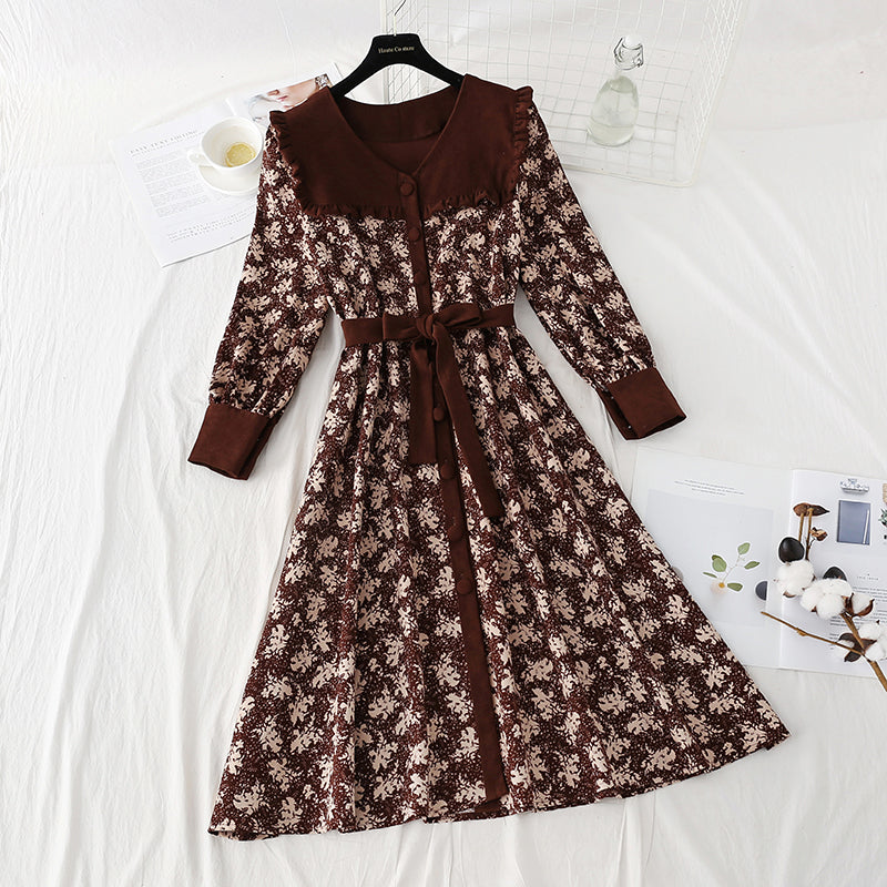 The new corduroy bottomed dress is thin, meat covered and age reduced skirt  4814