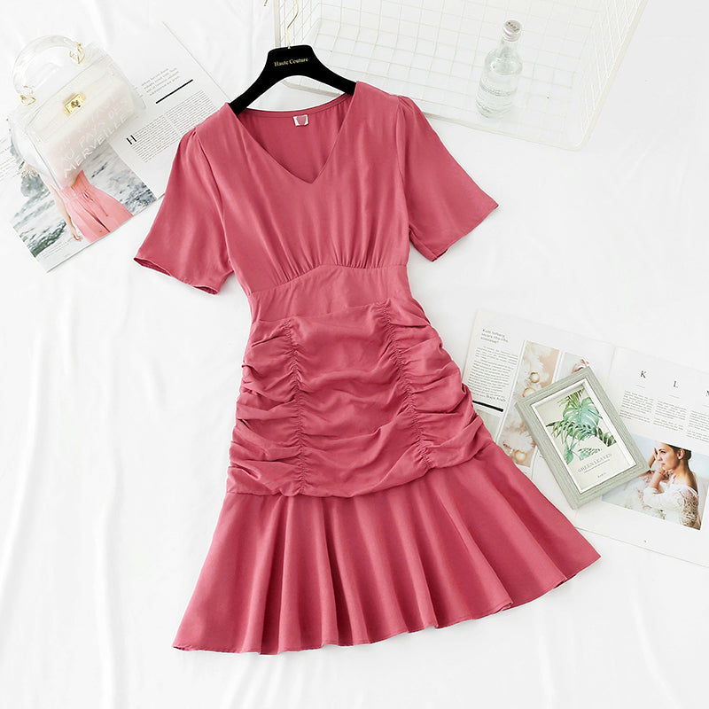 The new waist is slim, and the light cooked wind lotus leaf edge fishtail skirt  4606