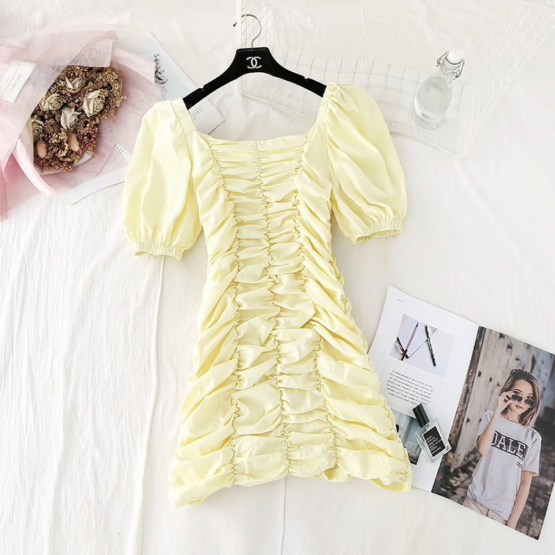 One shoulder careful machine shows a thin skirt  4147