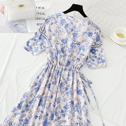 Small fresh thin tea break skirt V-neck seaside holiday dress  4232