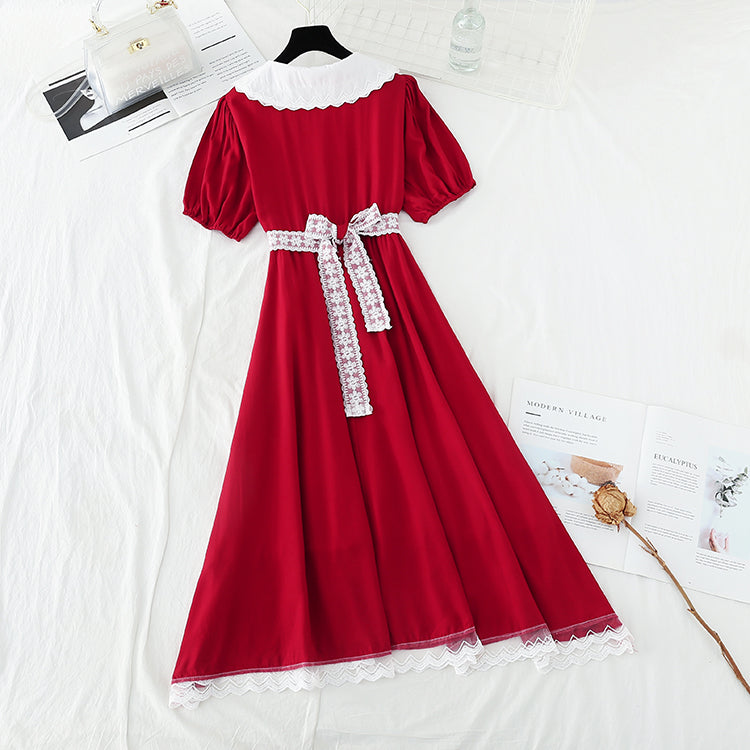 The new waistband shows a slim French skirt  4195