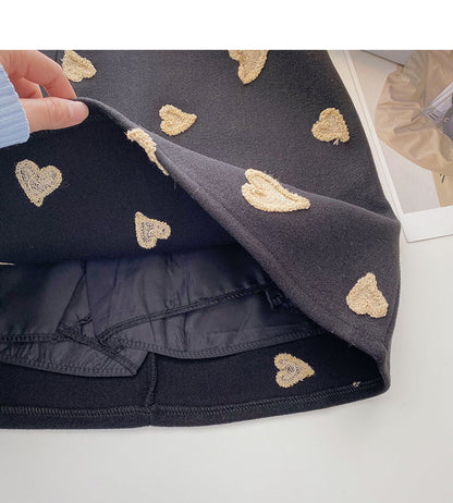 Love flocking design felt woolen skirt  5367