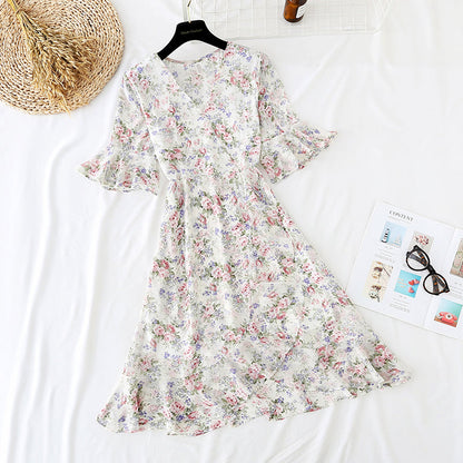 The new Daisy chiffon skirt is slim at the waist  4677