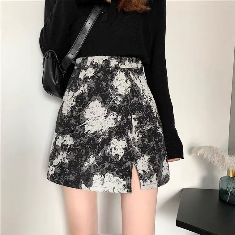 Oil painting skirt, new style, high waist, short skirt, buttock skirt, split A-line skirt  3558
