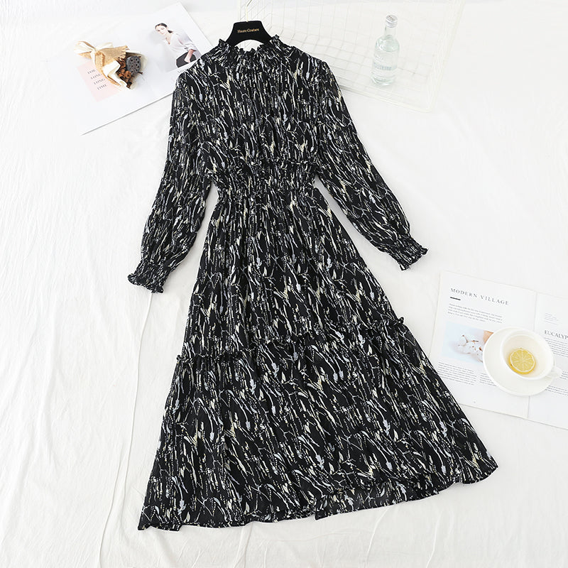 Long sleeved floral dress with slim waist  4713