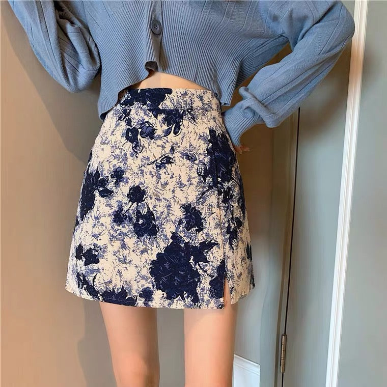 Oil painting skirt, new style, high waist, short skirt, buttock skirt, split A-line skirt  3558