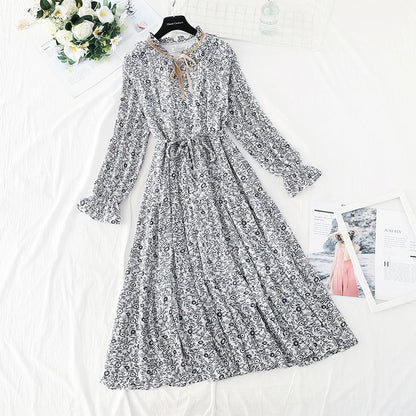 Small fragrance retro French floral dress with backing  3879