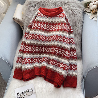 The red sweater is retro and lazy  5075