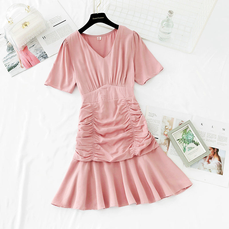 The new waist is slim, and the light cooked wind lotus leaf edge fishtail skirt  4606