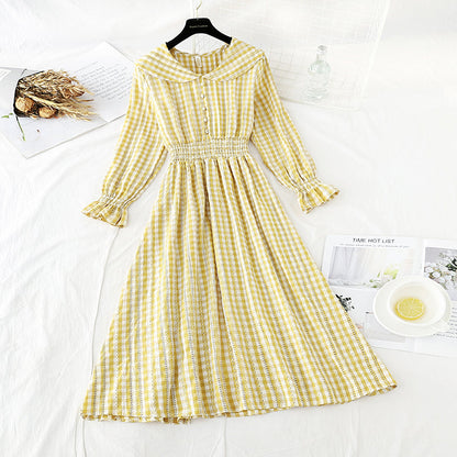 The new French retro Plaid Platycodon skirt is slim at the waist  4704
