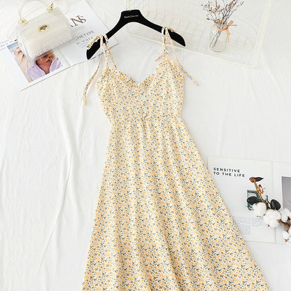 Small man suspender floral dress gentle wind  4891