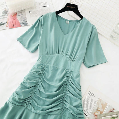 The new waist is slim, and the light cooked wind lotus leaf edge fishtail skirt  4156
