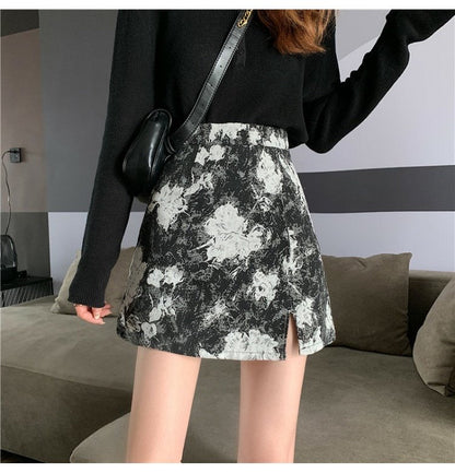 Oil painting skirt, new style, high waist, short skirt, buttock skirt, split A-line skirt  3558